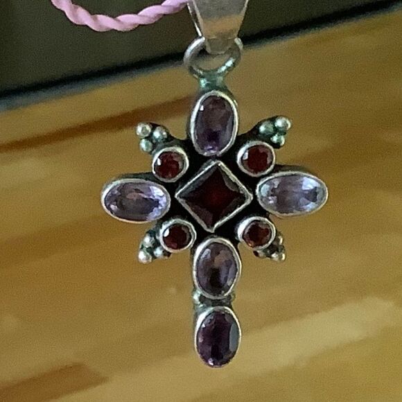 STERLING SILVER 925 GARNET AMETHYST MULTI-STONE CROSS PENDANT​​ - Picture 4 of 9